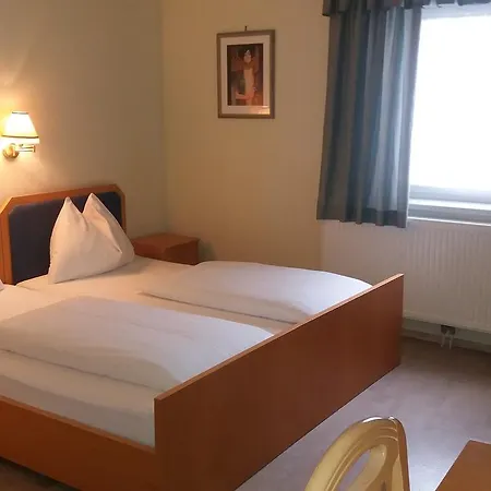 Hotel Eldu *