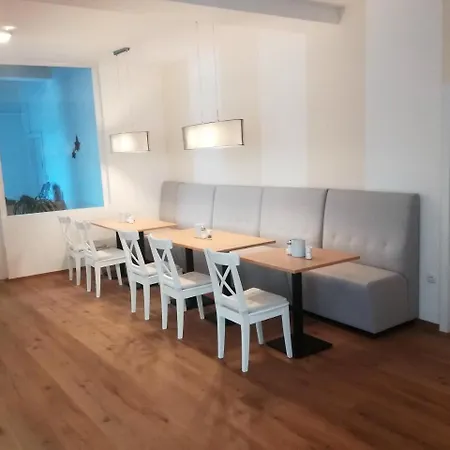 Eldu Hotel *