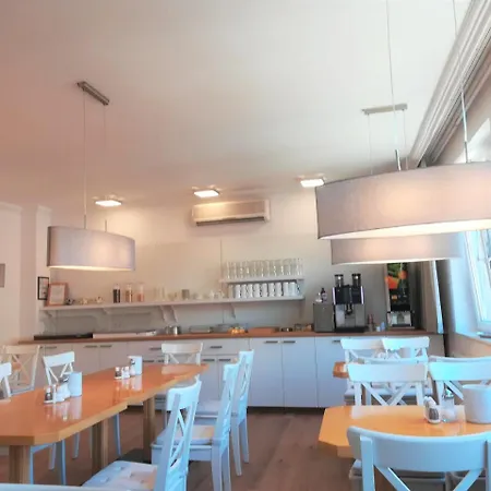 Eldu Hotel *